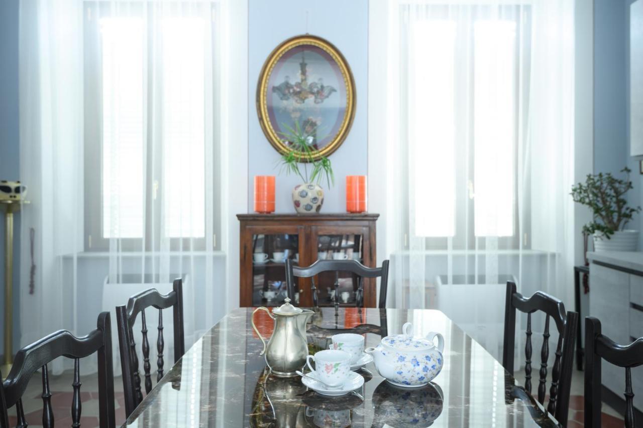 Residenza Di Prestigio In Riva Al Lago Marone Loft ภายนอก รูปภาพ